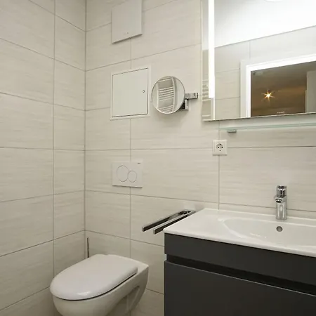 Rex Rugia Haus 17 06 Lobbe